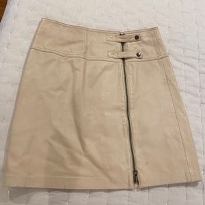 Cache 100% lambs leather skirt size 0